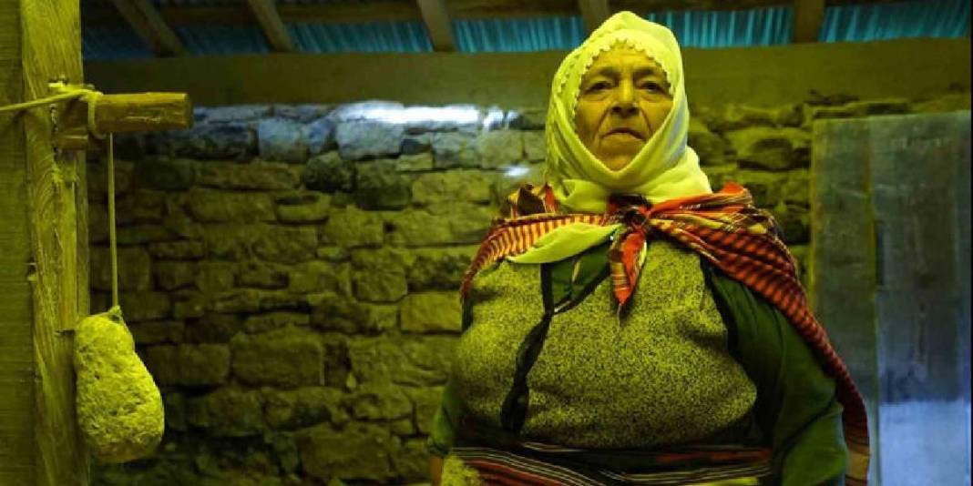 Tarihi su değirmenleri bereketle dönüyor! Yöre halkının elinden üretiliyor: Hem hanelere hem gurbete gıda oluyor 5